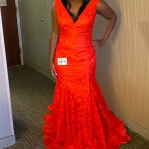 Prom dress used in a pageant